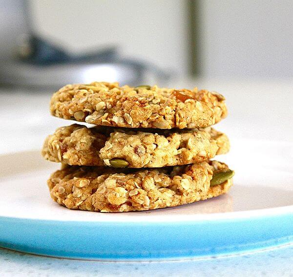 Can Dogs Eat Oatmeal Cookies?